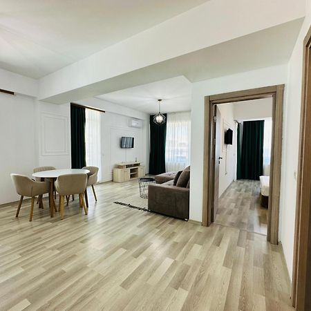 Summerland H2O مامايا المظهر الخارجي الصورة